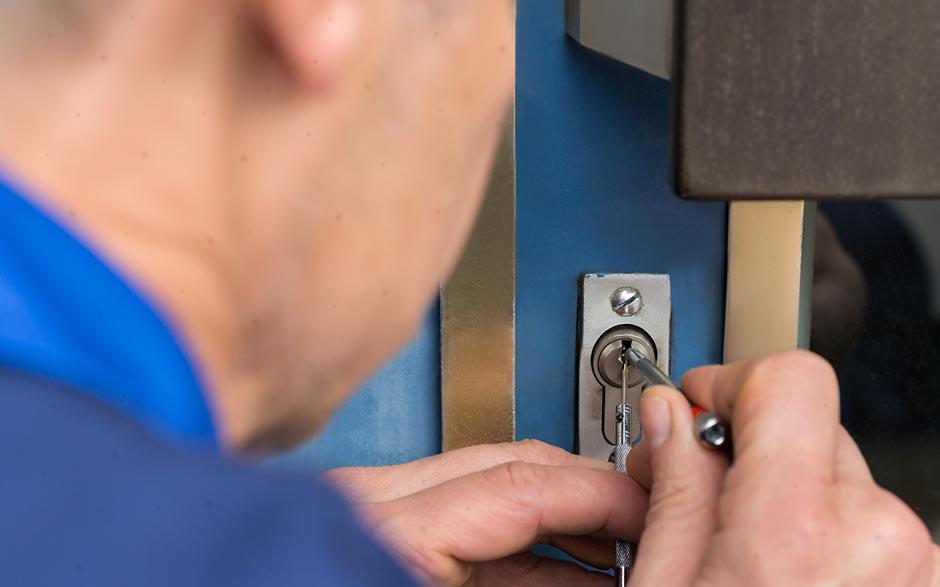 ouvrir une serrure sans clé avec une perceuse Marseille 6